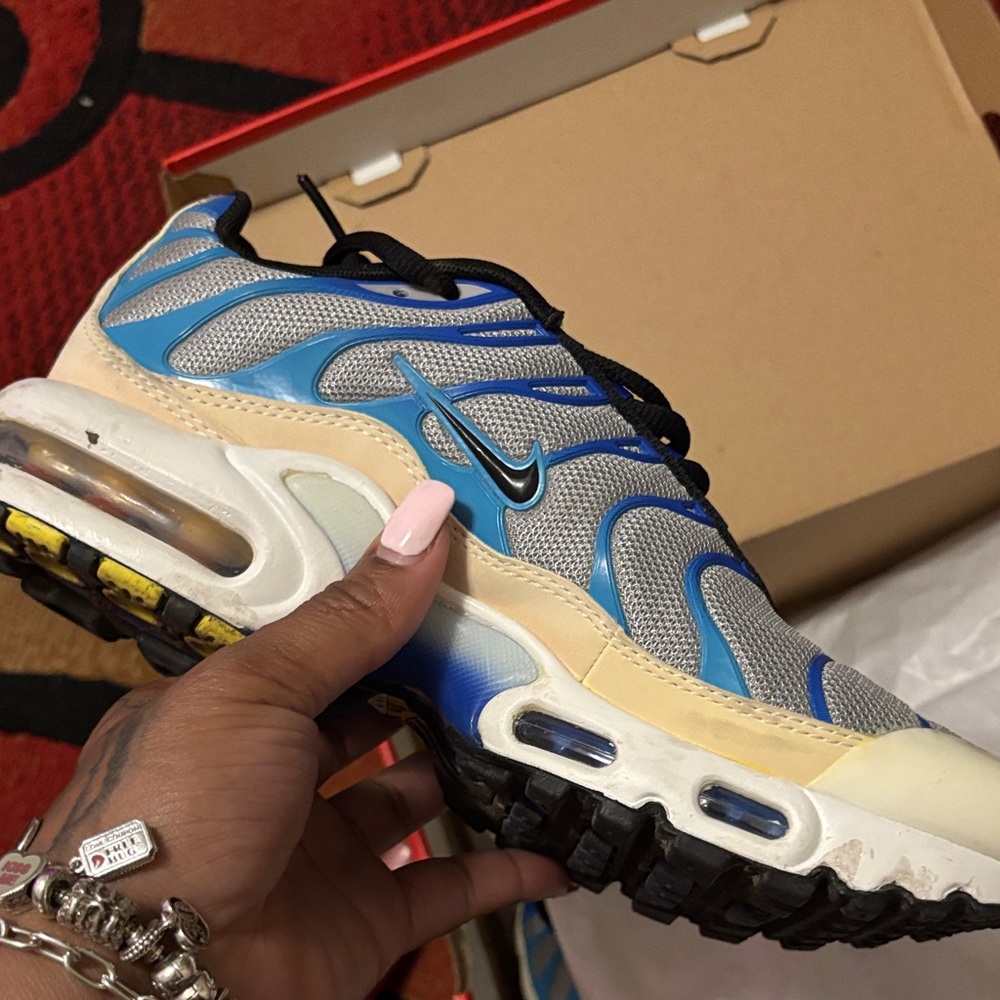 Nike Air Max Plus Blue and Cream Sneakers